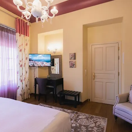Kastello Hotel